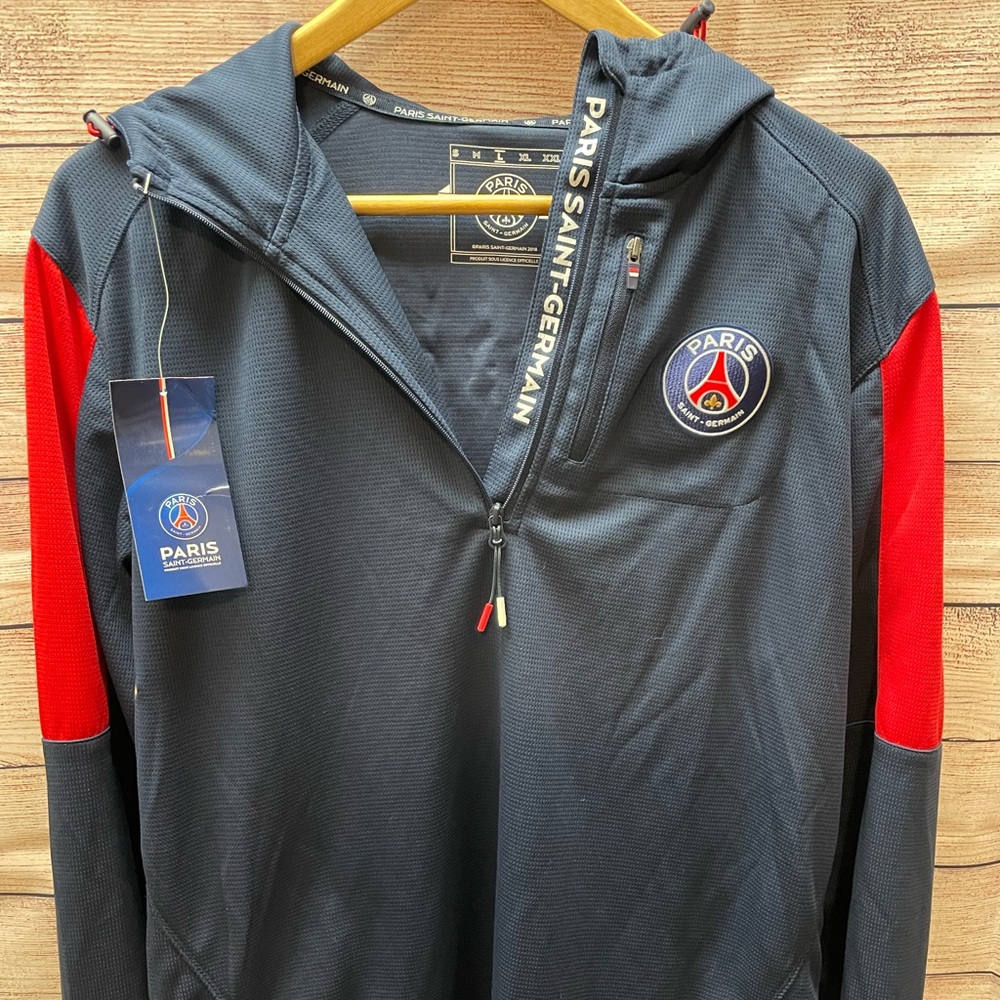 Paris St Germain- Mens Large Hoodie with Custom Neymar Jersey Number